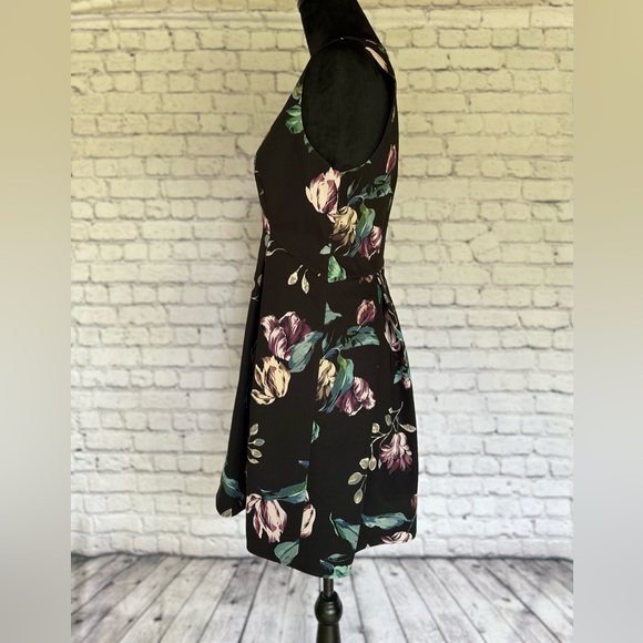 Stylestalker mini dress low cut floral - Picture 3 of 5